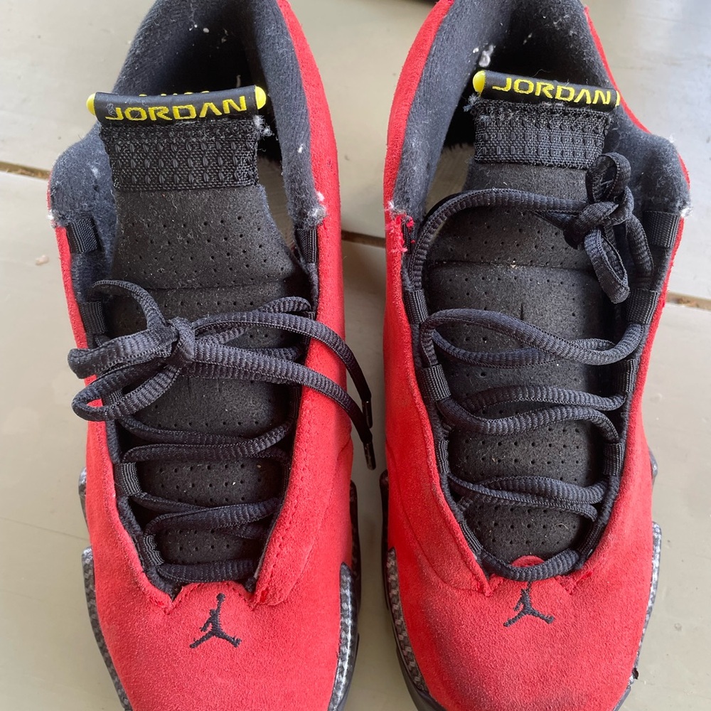 Air Jordan 14 Retro Ferrari